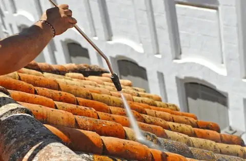 Nettoyage de toitures - Ploumagoar